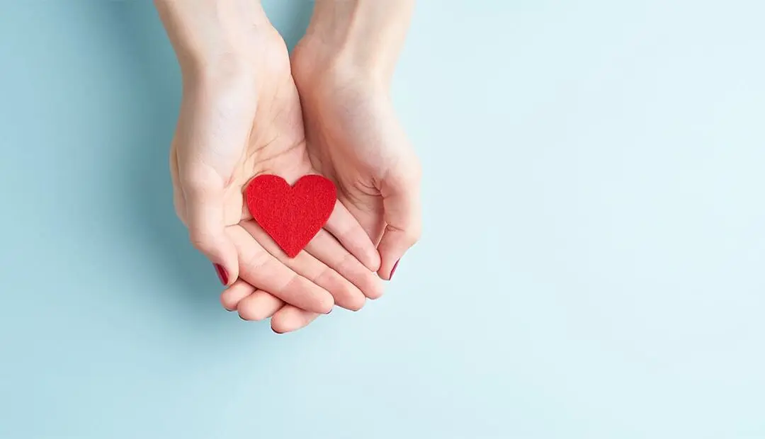 3 Reasons Giving Is For Your Heart, and Others Benefit!